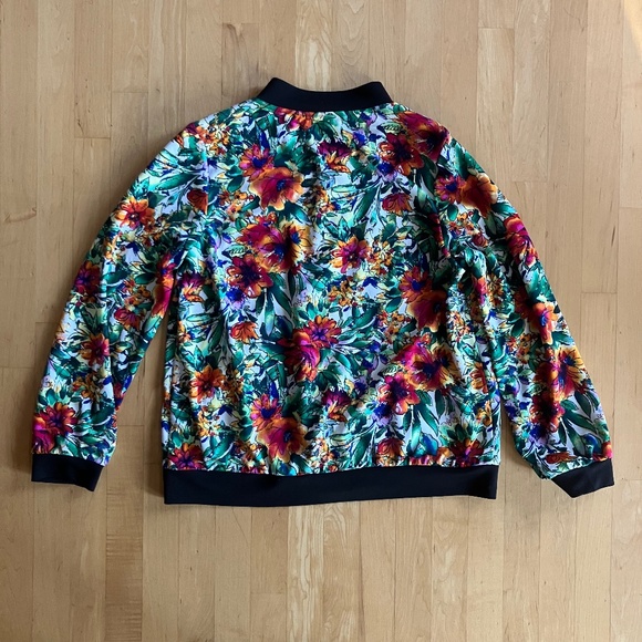 2/$20 Floral bomber jacket blazer pockets Large Faith and Joy - Picture 9 of 10